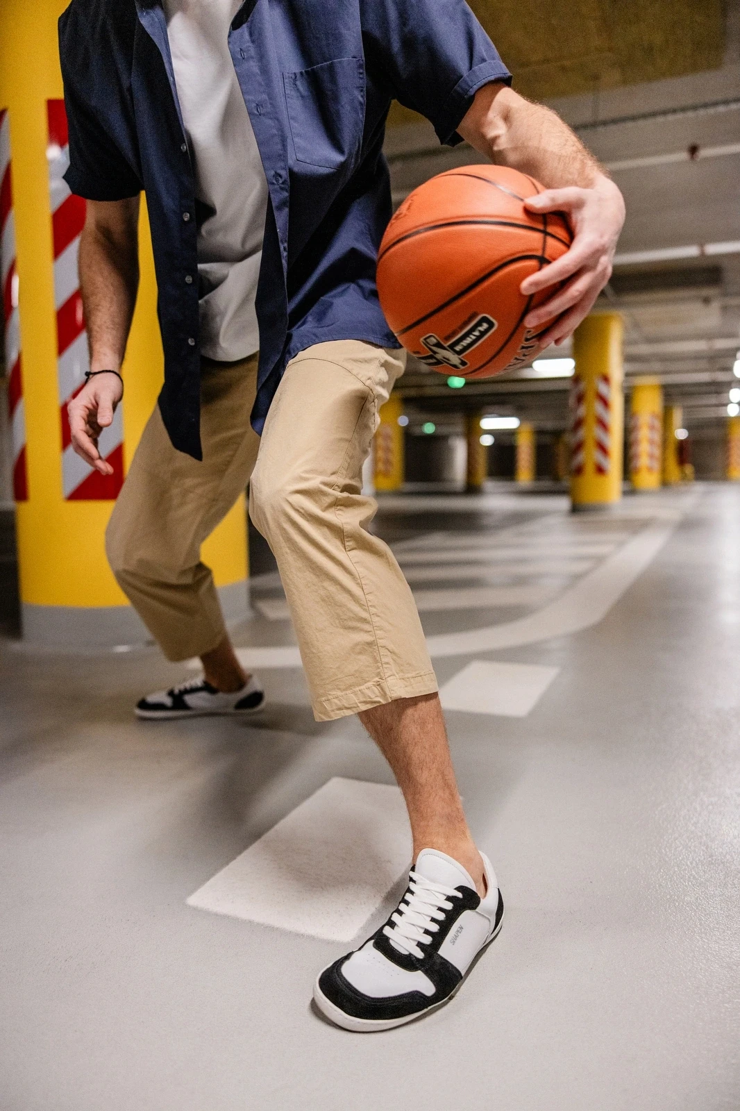 Босоногие кроссовки Shapen RE:WIND — чёрный и белый, фото 4